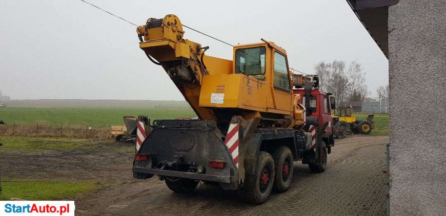 Tatra 815 6×6 DZWIG