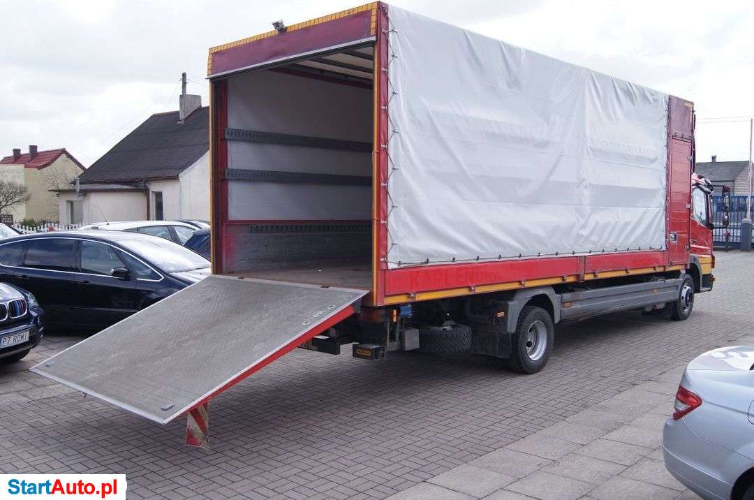 Mercedes-Benz ATEGO 818