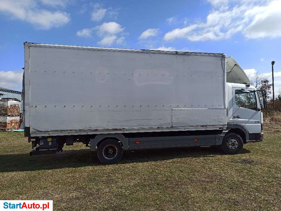 Mercedes-Benz Atego 815