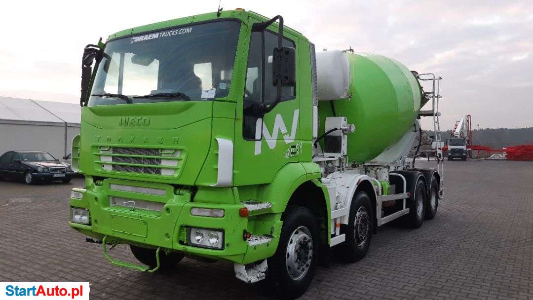 Iveco AD340T35