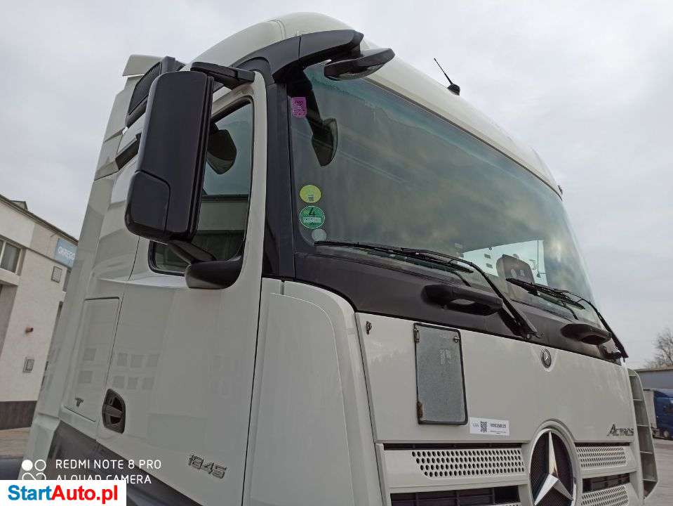 Mercedes-Benz Actros 1845 315/60R22,5