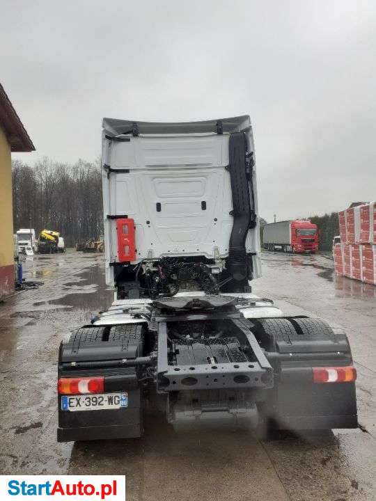 Mercedes-Benz Mp4 18 450