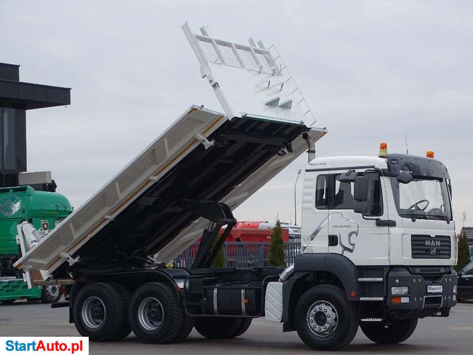 MAN TGA 26.400 / 6 X 4 / 3 STRONNY KIPPER / 2 X HYDROBURTA / WYWROTKA /MANUAL /