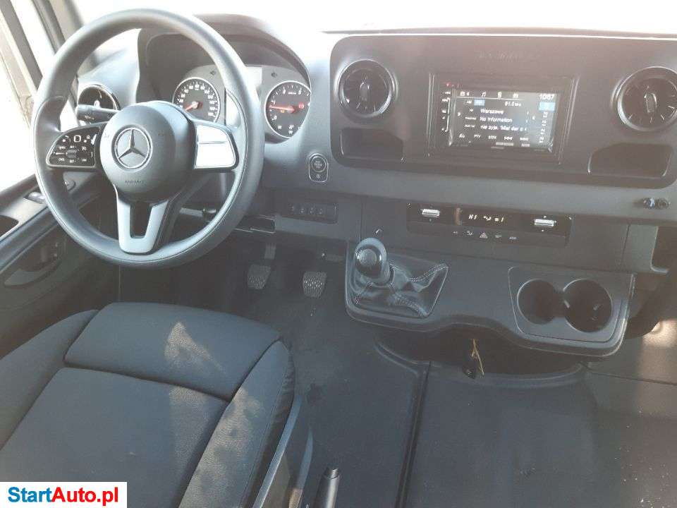 Mercedes-Benz Sprinter 519