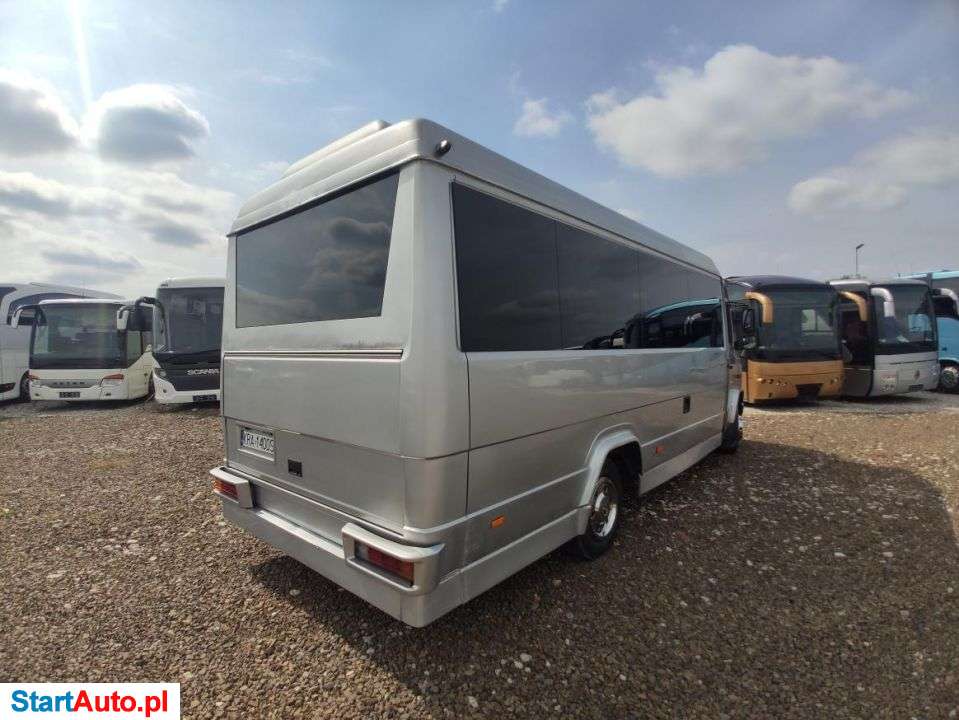 Mercedes-Benz Vario 818