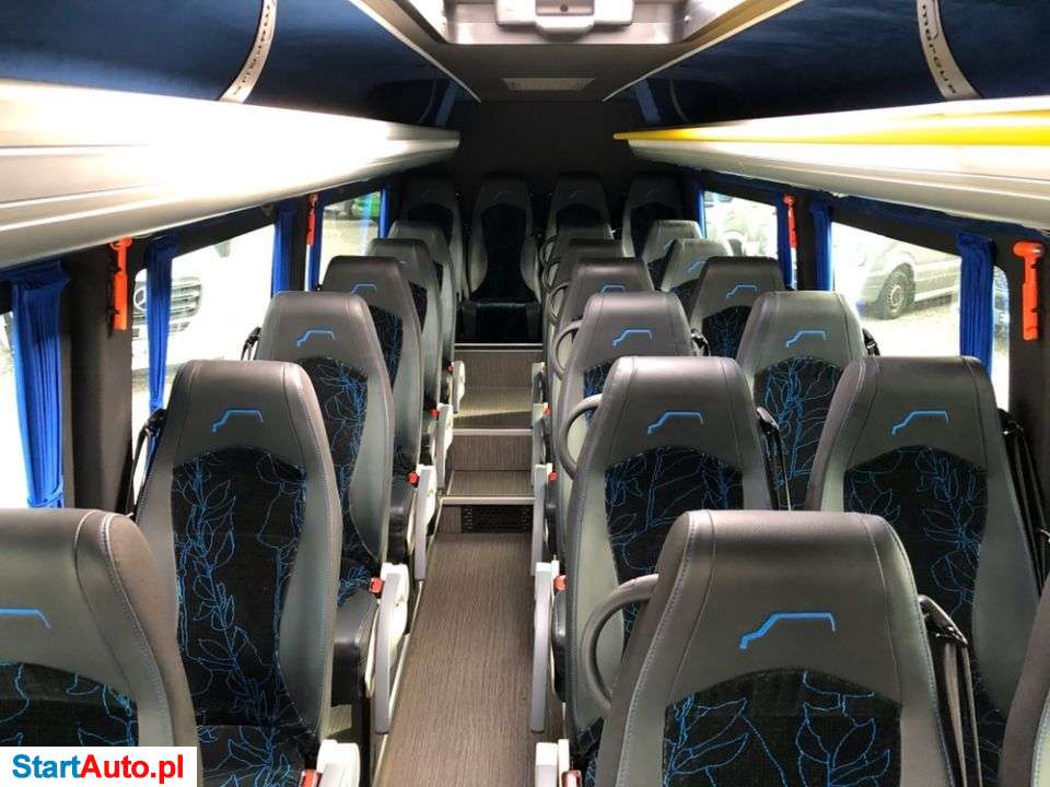 Mercedes-Benz Sprinter 519