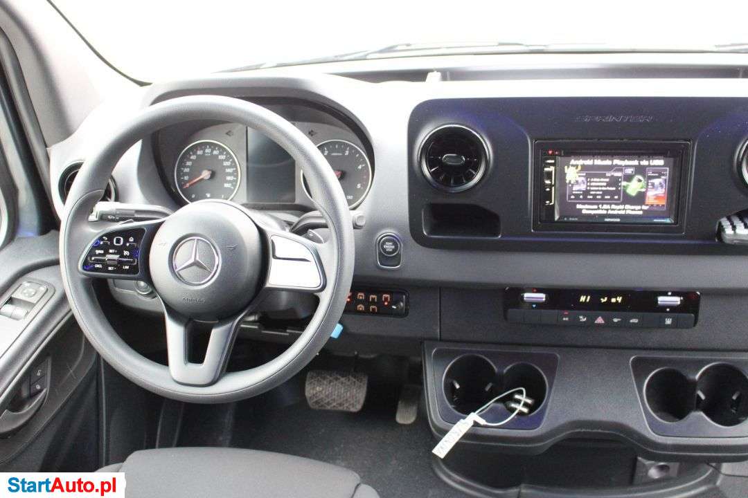 Mercedes-Benz Sprinter 519