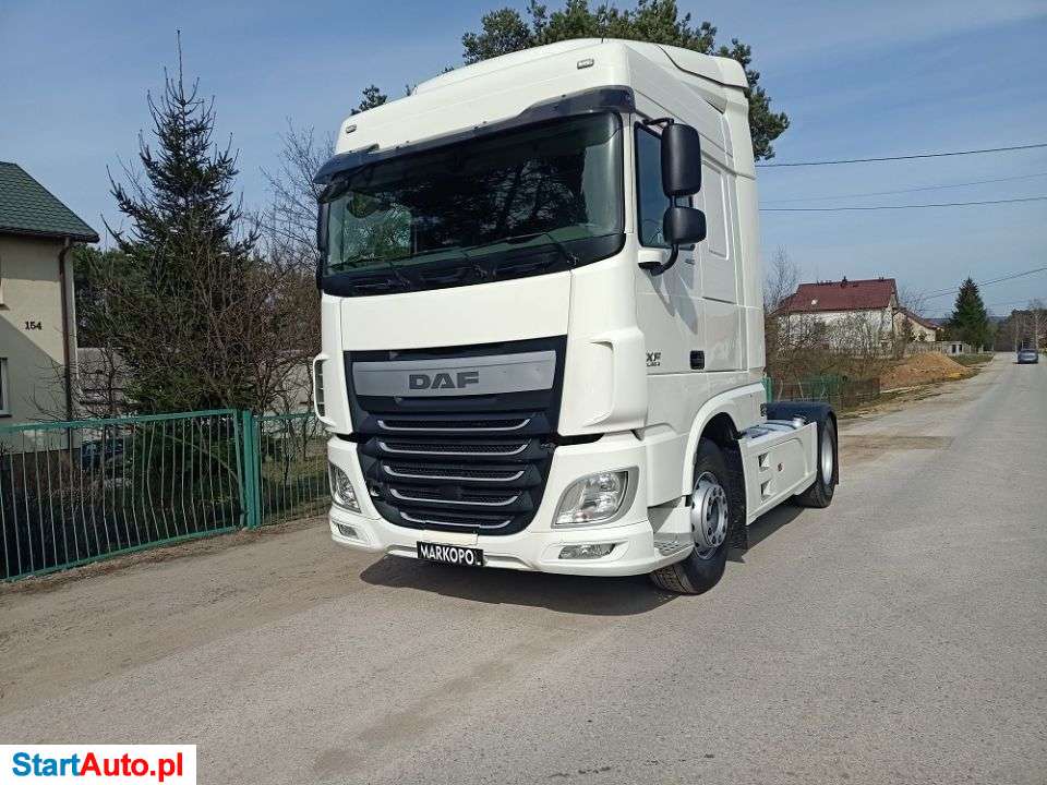 DAF XF 106 460 SpaceCab /