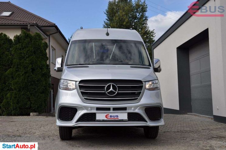 Mercedes-Benz Sprinter 907