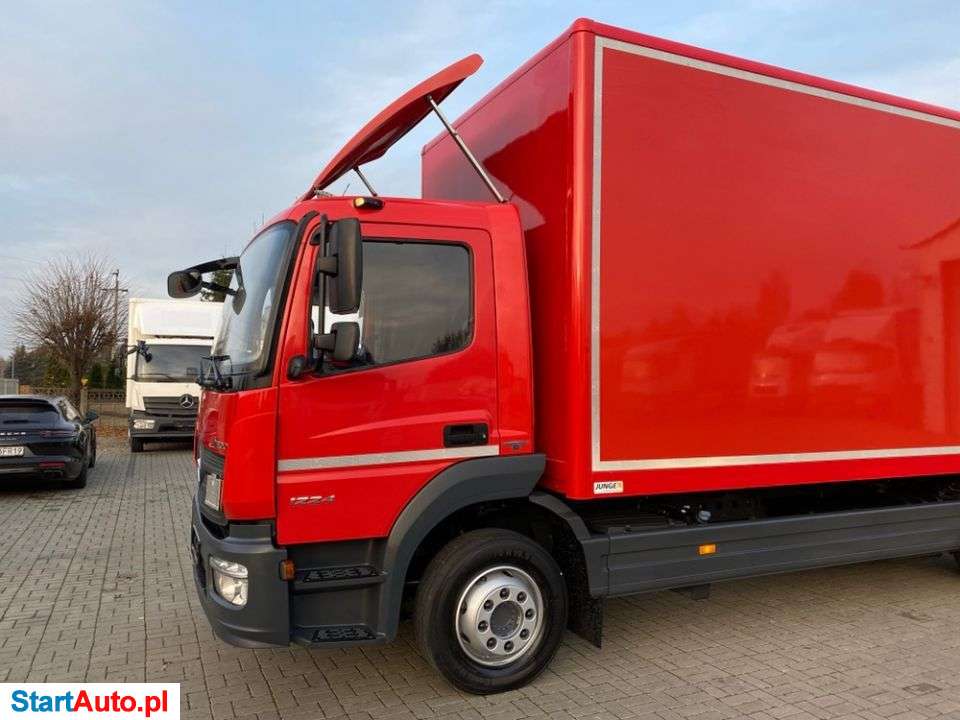 Mercedes-Benz ATEGO 1224 KONTENER – Z NIEMIEC