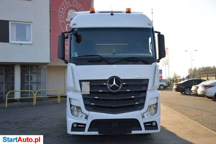 Mercedes-Benz Actros 1842