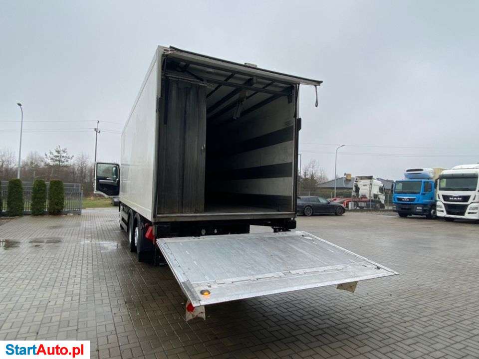 MAN TGX TGS 26.400 CHŁODNIA 7.65m