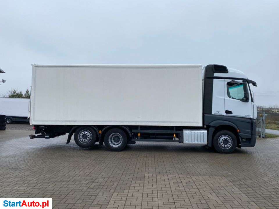 Mercedes-Benz ACTROS 2543 KONTENER 7.50m – WINDA – Z NIEMIEC