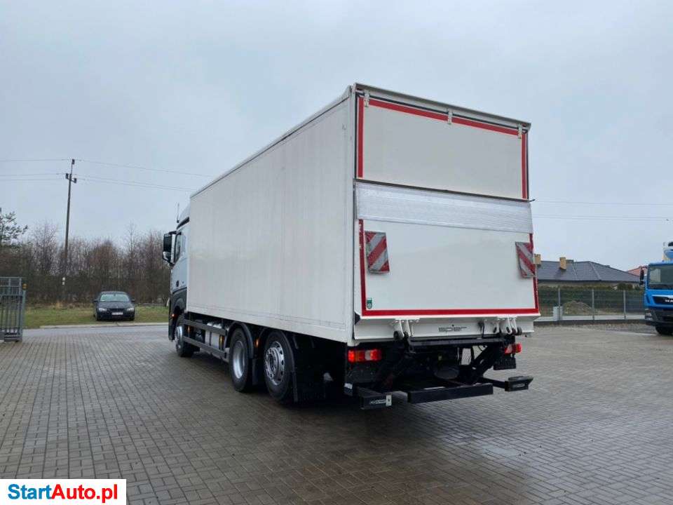 Mercedes-Benz ACTROS 2543 KONTENER 7.50m – WINDA – Z NIEMIEC