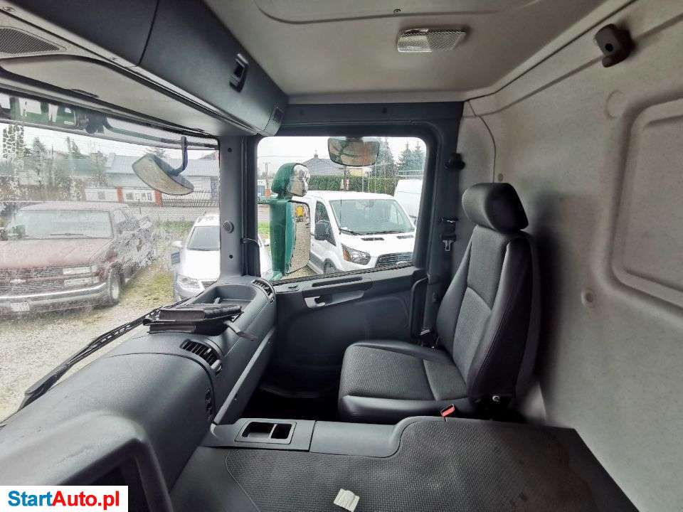 Scania P230 * FIranka * Rozstaw Osi : 6,30m * Winda *