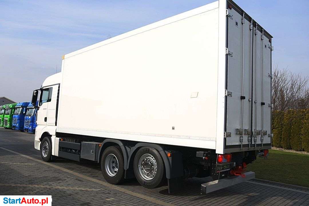 MAN TGX 26.440 IZOTERMA * PRZEBIEG JEDYNE 141 000km * MAŁO UŻYWANY!!!