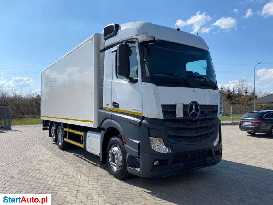 Mercedes-Benz ACTROS 2543 KONTENER 7.50m – WINDA – Z NIEMIEC