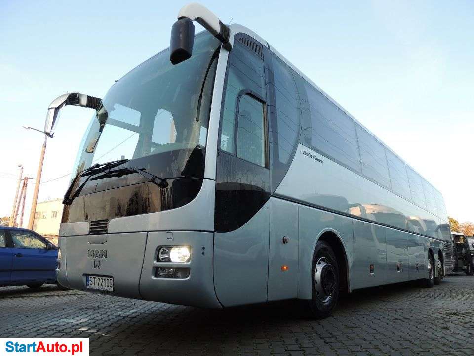 MAN MAN LIONS COACH 59+2