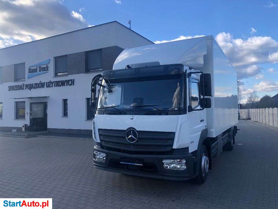 Mercedes-Benz 1524