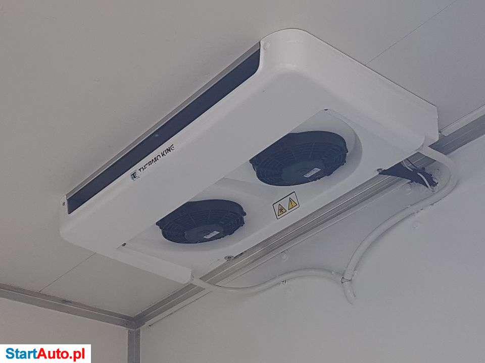 Iveco Daily 65C17 CHŁODNIA WINDA 8EP IZOTERMA AGREGAT THERMO KING DMC 6500 KG