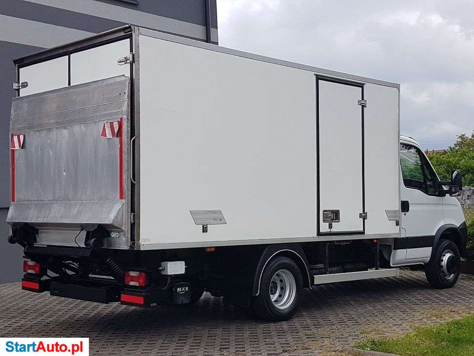 Iveco Daily 65C17 CHŁODNIA WINDA 8EP IZOTERMA AGREGAT THERMO KING DMC 6500 KG