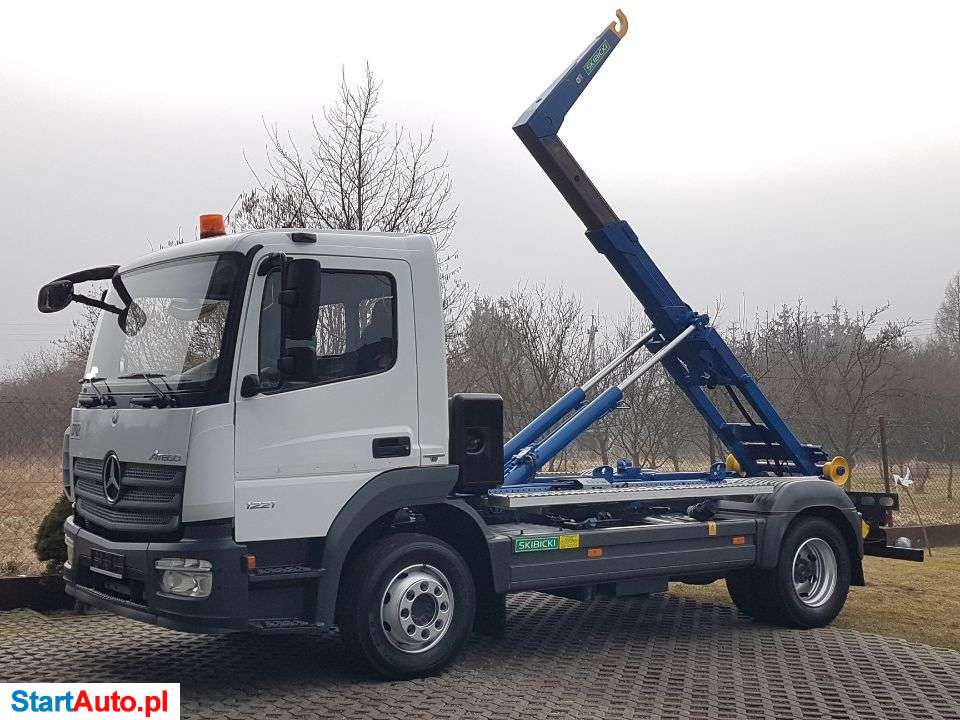 Mercedes-Benz Atego 1221 HAKOWIEC 4×2 KLIMA HAKOWIEC DO KONTENERÓW MANUAL KRAJOWY