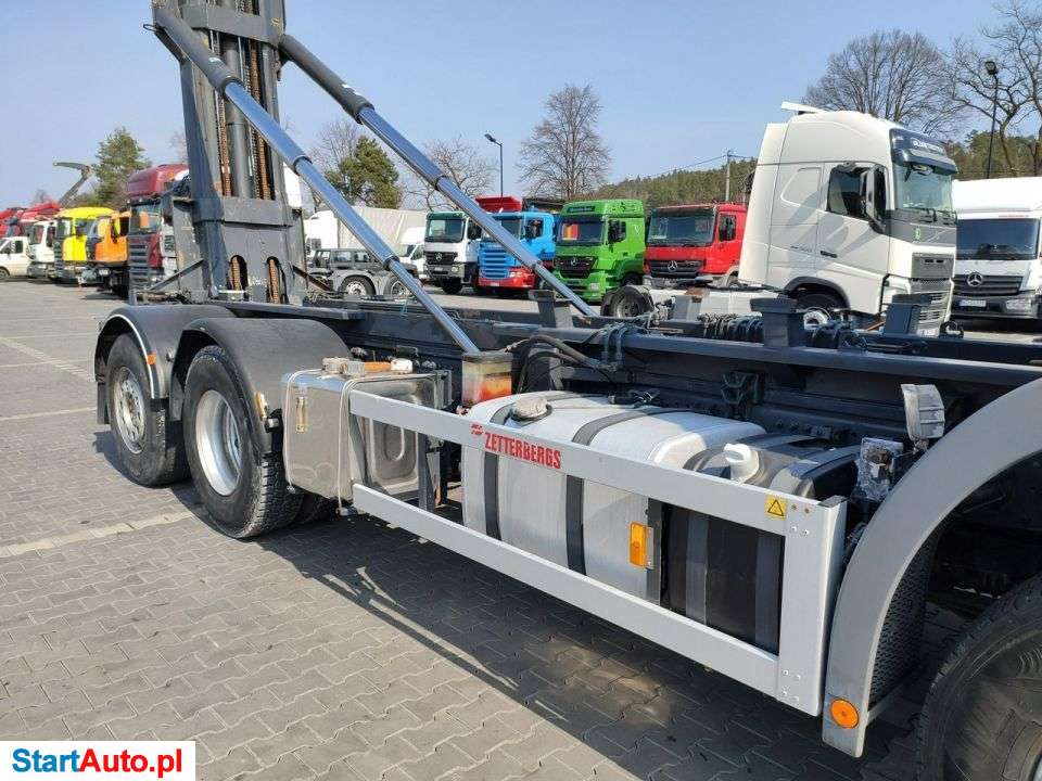 Mercedes-Benz AXOR 2529 E4 Hakowiec Hak 6X2