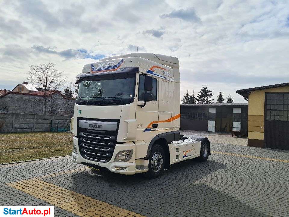 DAF XF 106.460 SPACE CAB EURO 6 STANDARD