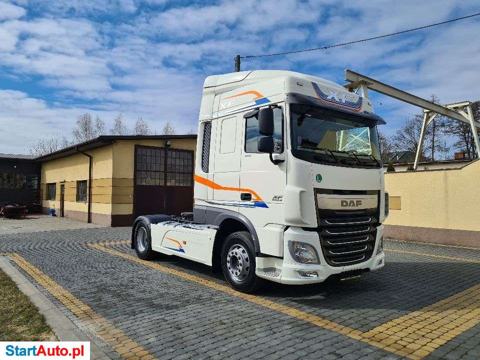 DAF XF 106.460 SPACE CAB EURO 6 STANDARD