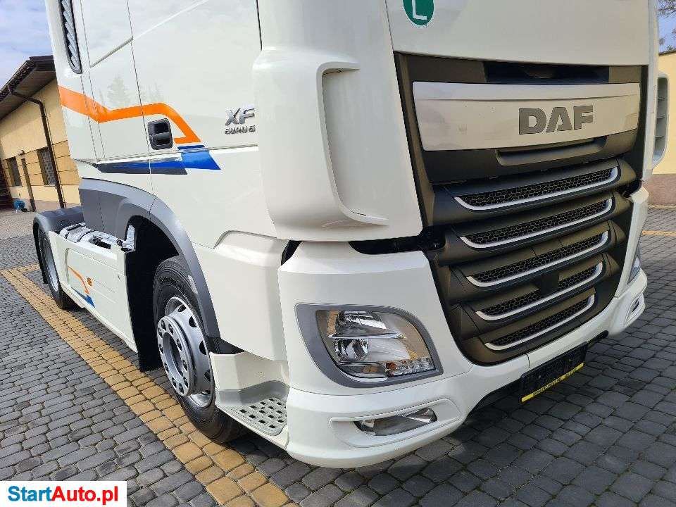 DAF XF 106.460 SPACE CAB EURO 6 STANDARD