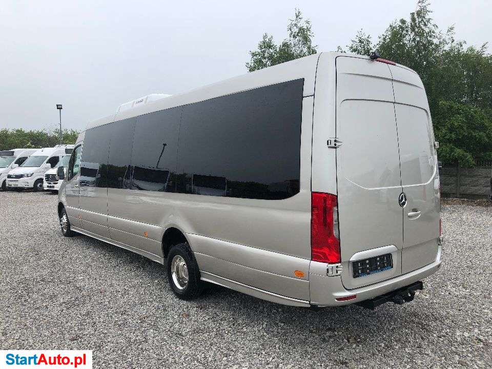 Mercedes-Benz Sprinter 519