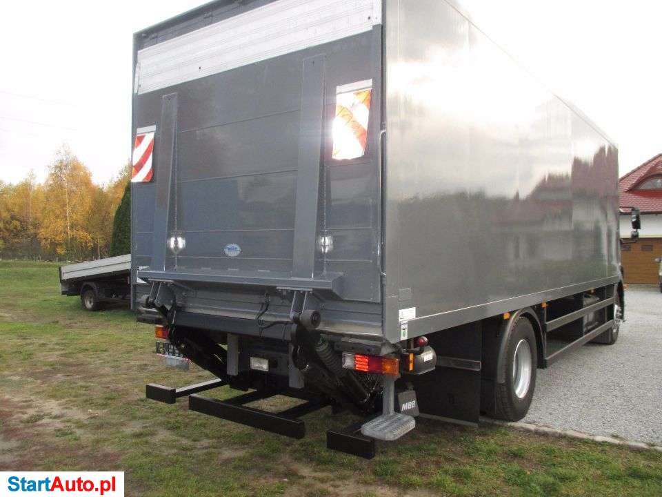 Mercedes-Benz Axor 1823