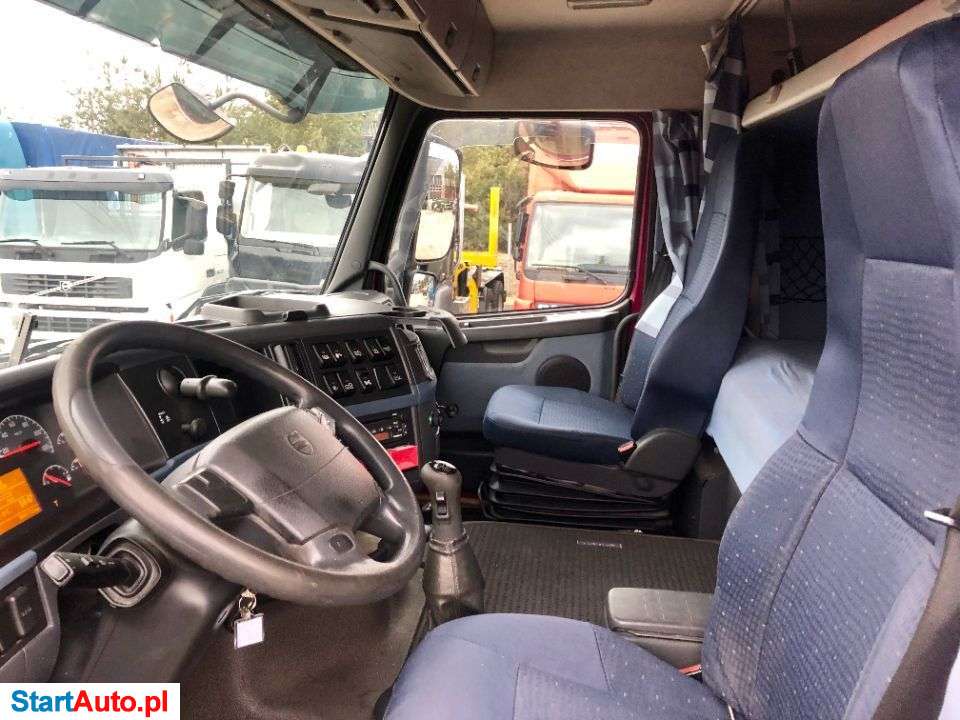 Volvo FH 13 480KM 6×4 Z Dzwigiem LIV 270Z Z 2015 Roku