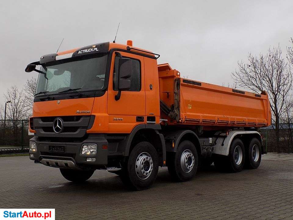 Mercedes-Benz 3244 8×4