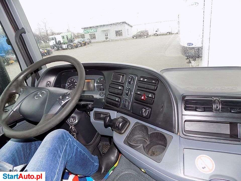 Mercedes-Benz 3244 8×4