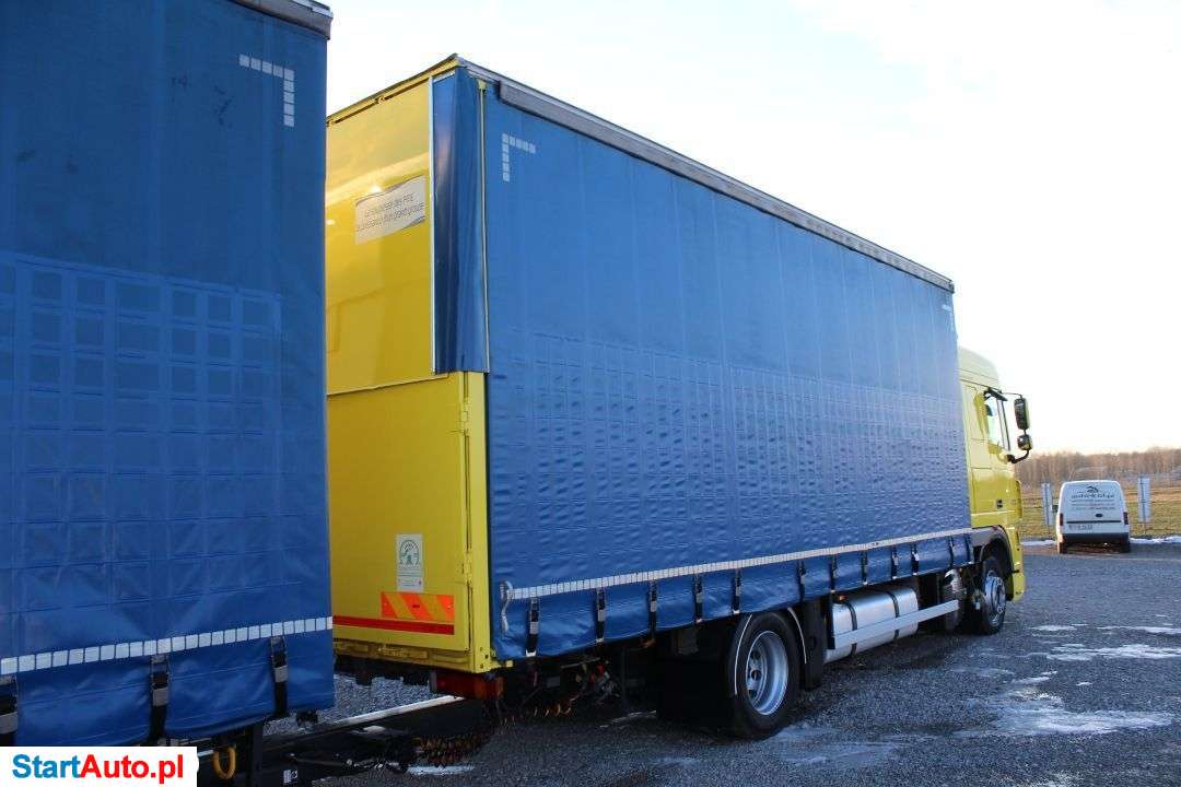 DAF XF 105.460 / ZESTAW + PRZYCZEPA SAMRO 2011 / DACH PODNOSZONY /**SERWIS** / SUPER STAN /