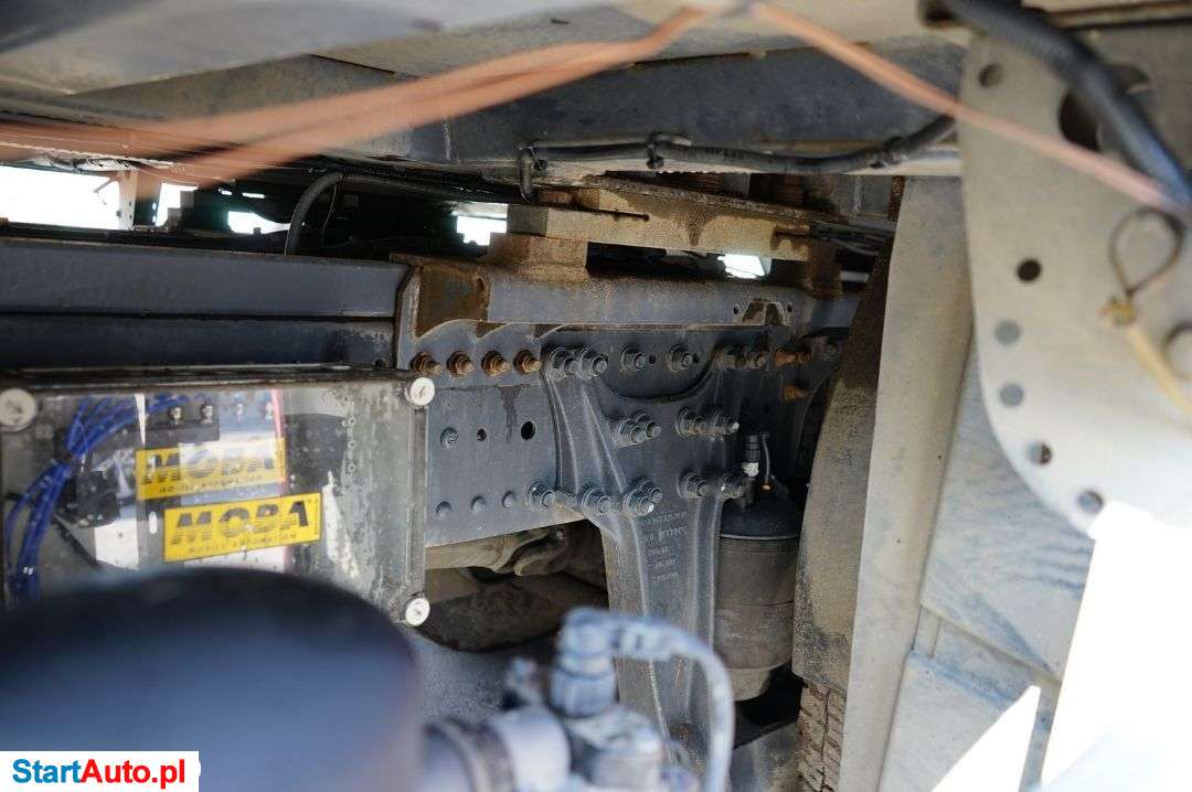 Mercedes-Benz Śmieciarka Trzyosiowa EURO 5