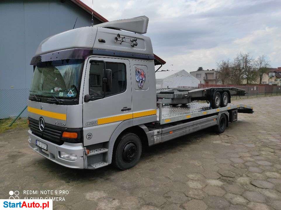 Mercedes-Benz Atego 823