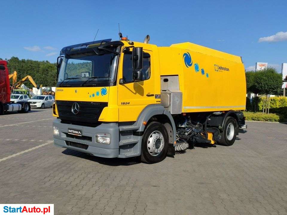 Mercedes-Benz AXOR 1824 E5 Johnston Zamiatarka Uliczna