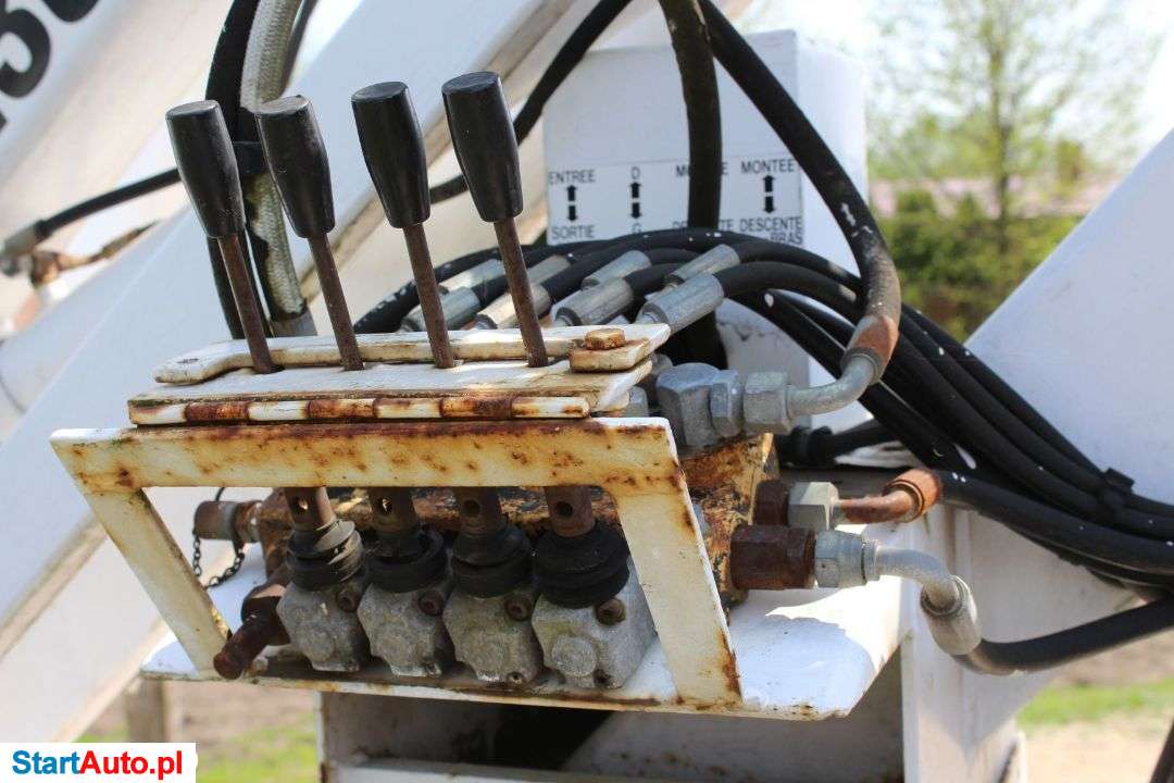 Iveco PODNOŚNIK KOSZOWY SIMON TOPER VN140NA PODWOZIU IVECO