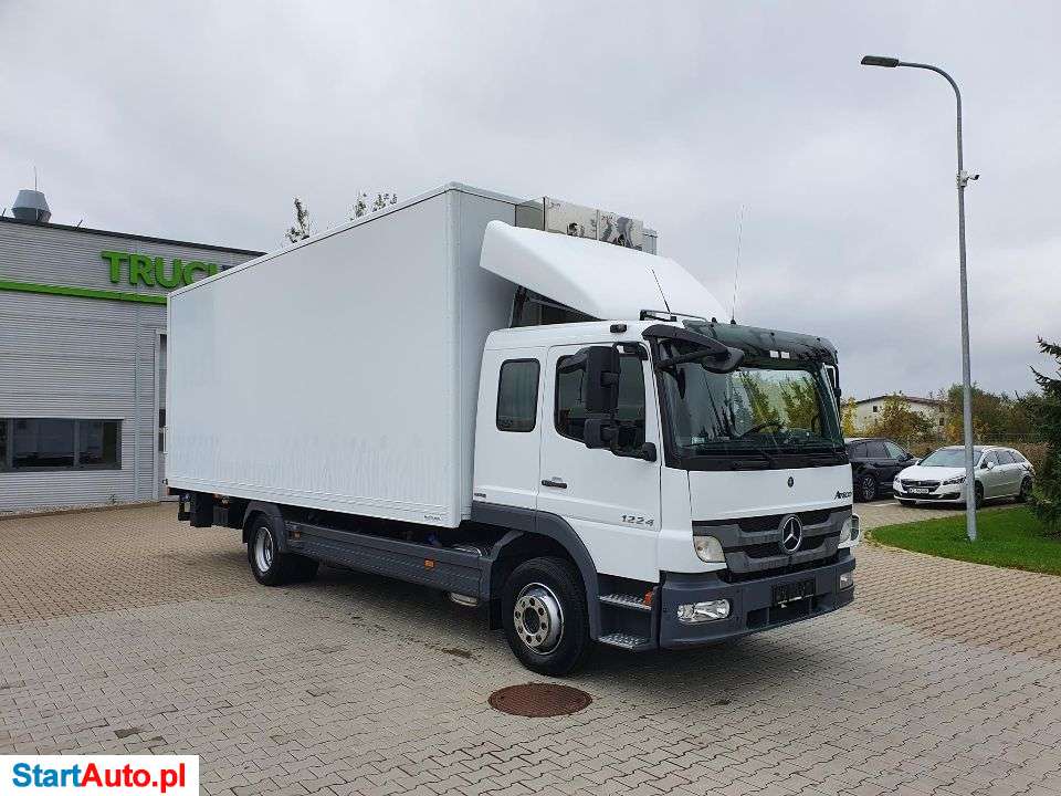 Mercedes-Benz Atego 1224 Sypialka Winda
