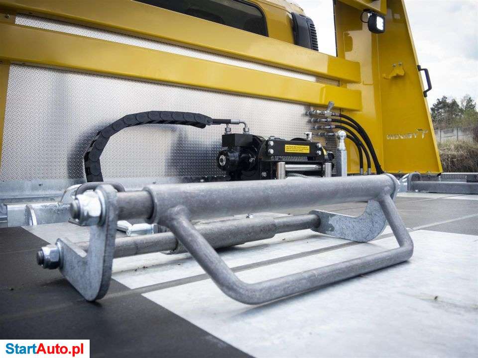 Mitsubishi FUSO CANTER 9C18 AMT