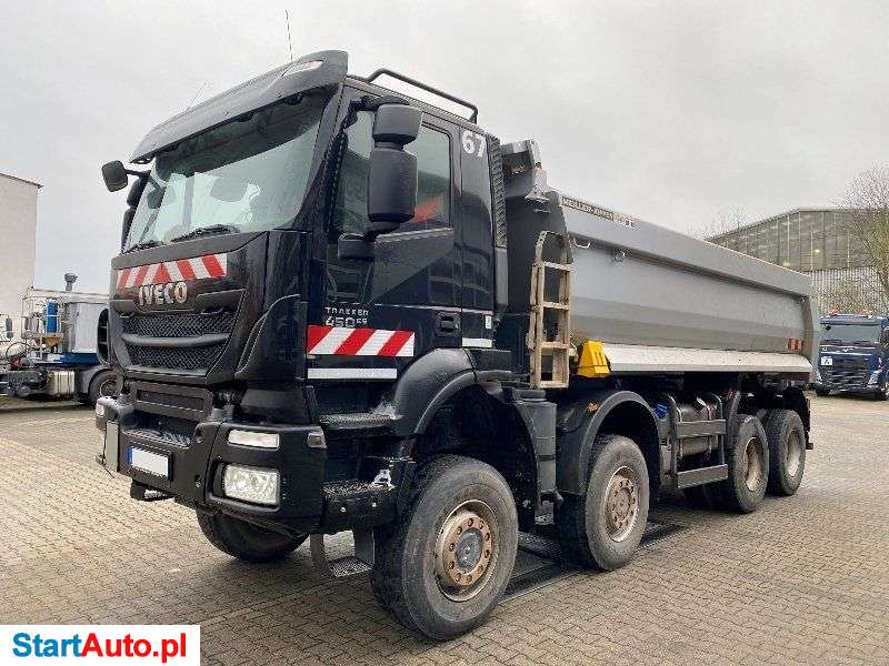 Iveco TRAKKER 450 8×8 EURO6 WYWROTKA