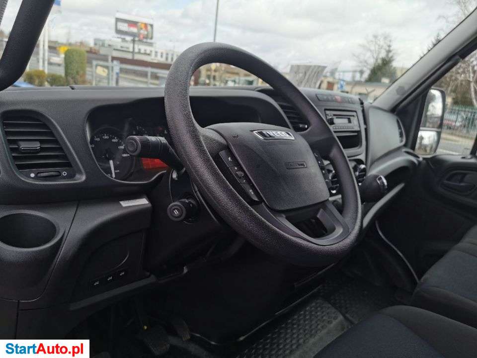 Iveco 72C18 KONTENER Z WINDĄ 1000kg