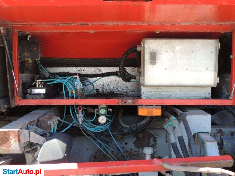 Volvo FL615 Zamiatarka Johnston-Beam VL600 S, 1996rok, USZKODZONY