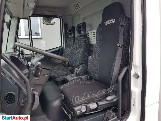 Iveco Eurocargo CHŁODNIA MROŹNIA WINDA 15 EP AGREGAT XARIOS 500 WINDA