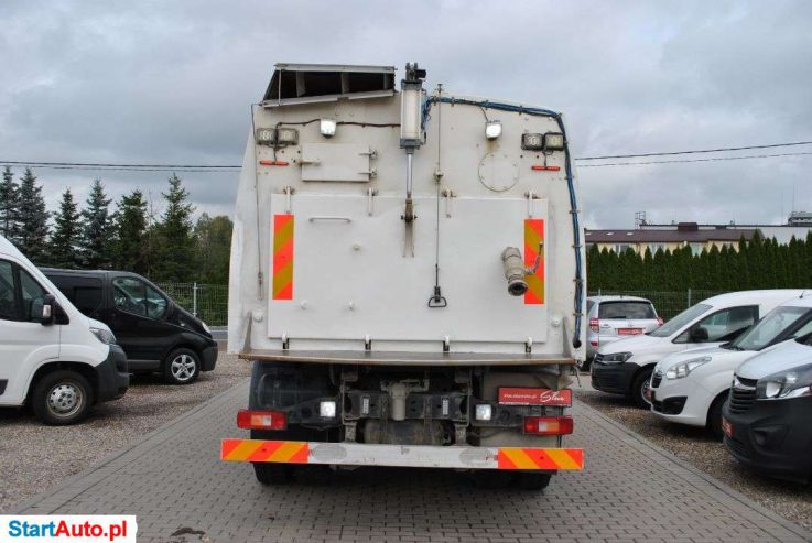 Volvo FM 9 Zamiatarka