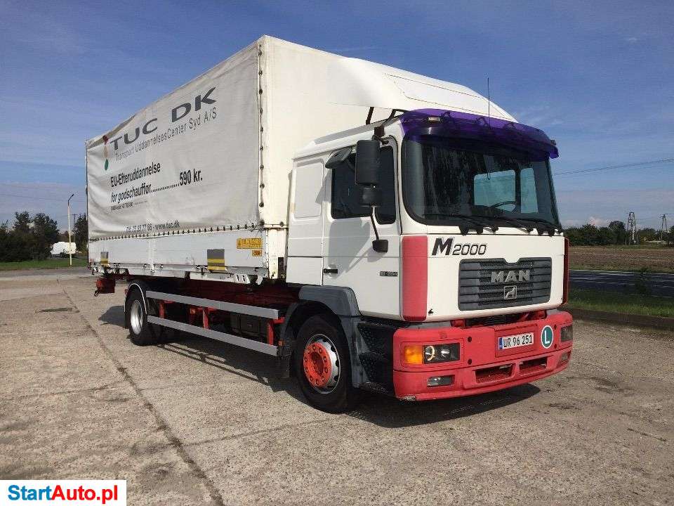 MAN F2000 18.284 Plandeka BDF Sypialka 425 Tkm