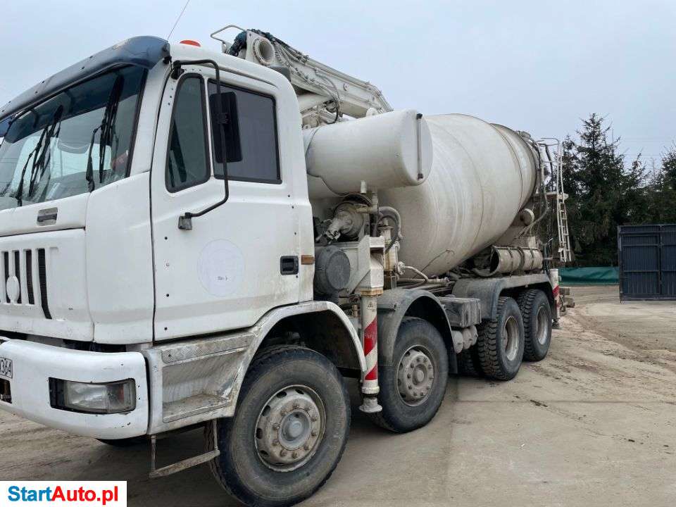 Iveco ASTRA Pompogruszka Cifa 28 9m3