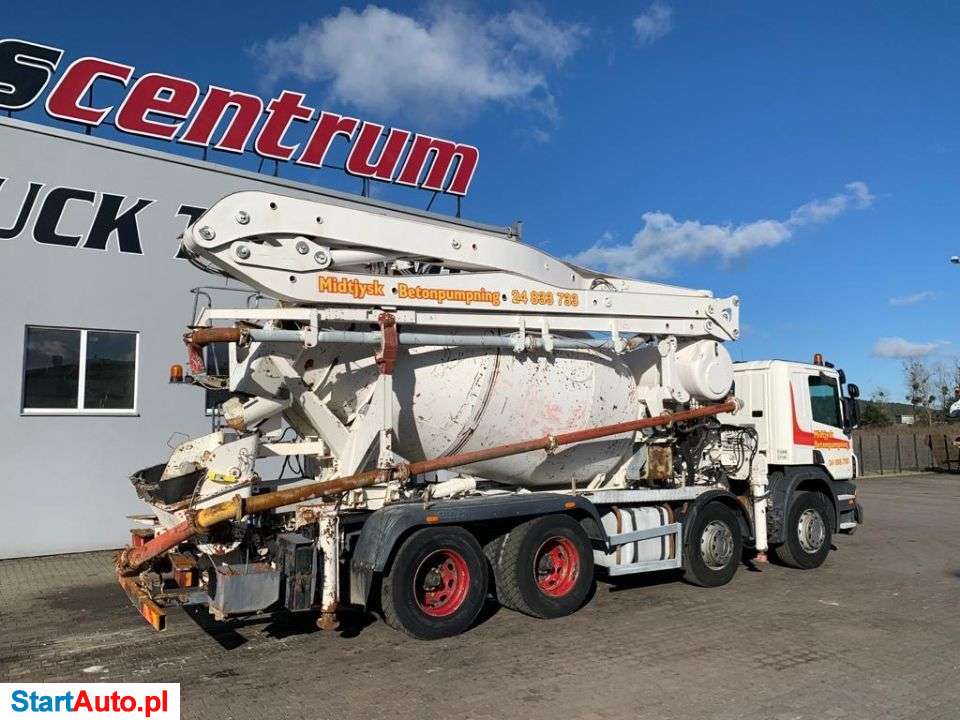 Scania P 420 8×4 CIFA MK 24 M